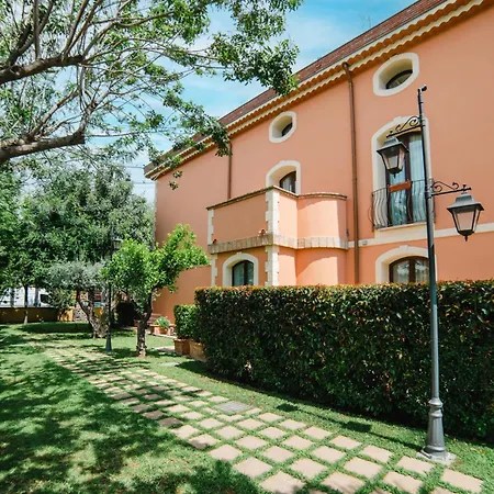 Dimora Donna Rosa 4*